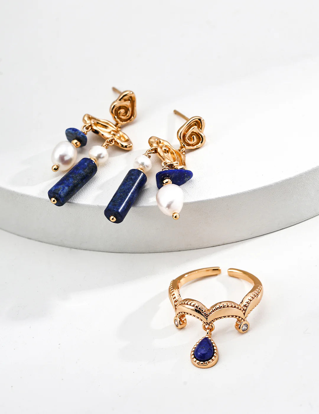 Vintage Natural Lapis Lazuli Zircon Ring
